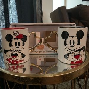 Disney’s Mickey & Minnie Love Mug Set